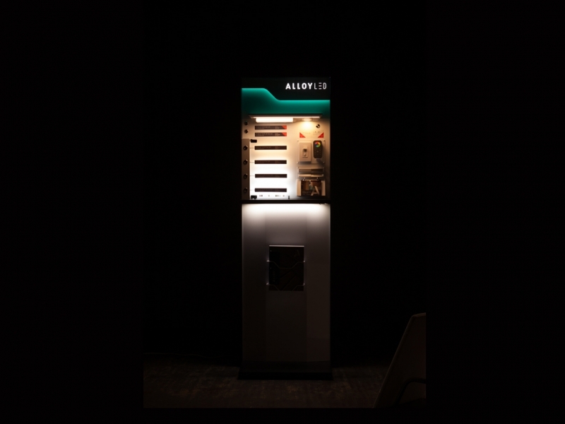 alloy-led-retail-display-lit-up-dark