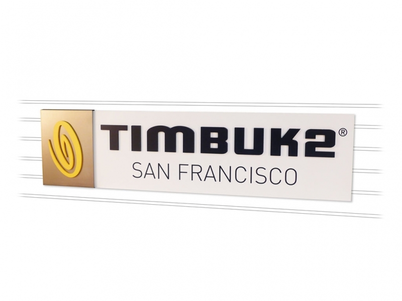 timbuk2-retail-display-header
