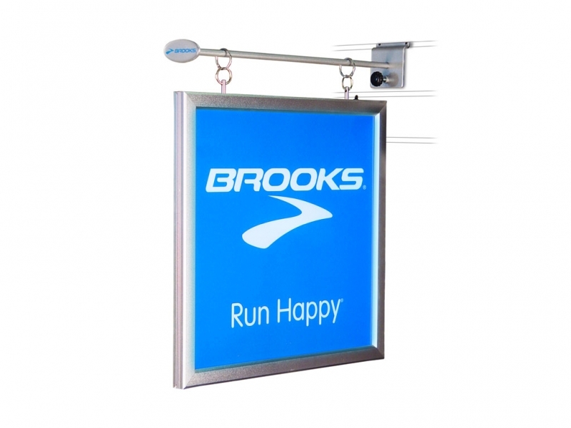 brooks-retail-display-lightbox-wall-sign